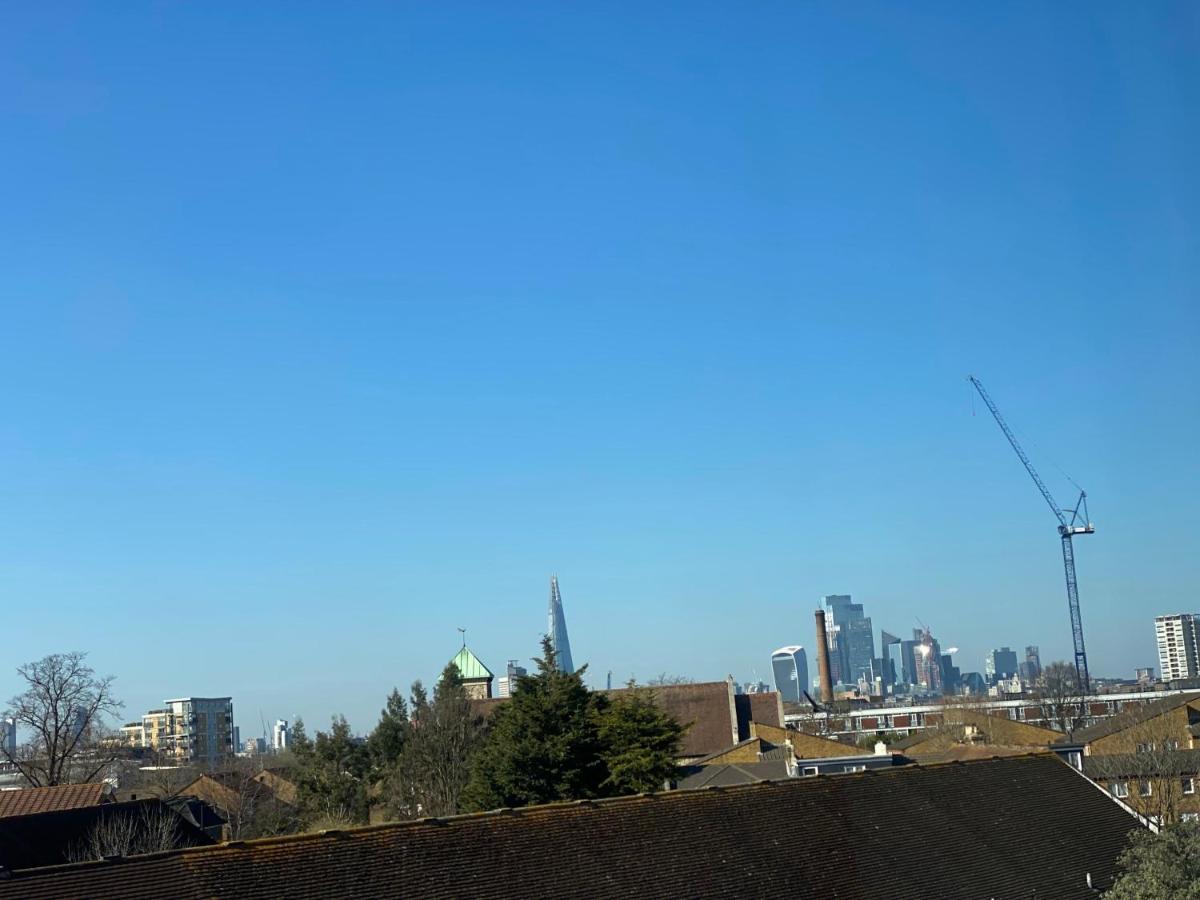 Bright, Spacious, Modern Interior Decor 2 Bedrooms Apartment With Amazing Views Londra Esterno foto