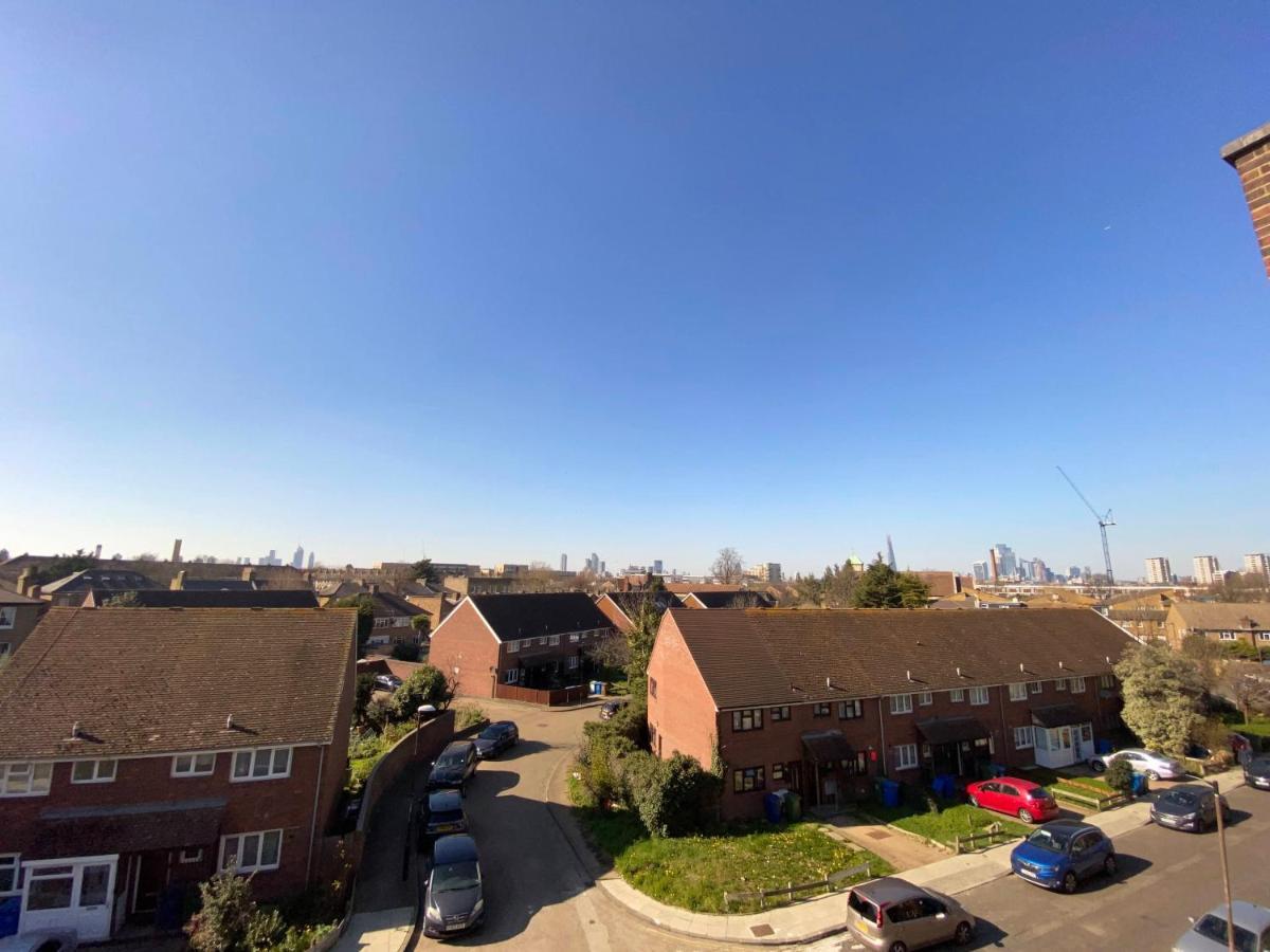 Bright, Spacious, Modern Interior Decor 2 Bedrooms Apartment With Amazing Views Londra Esterno foto